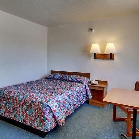 Rodeway Inn Fort Smith I-540 Экстерьер фото